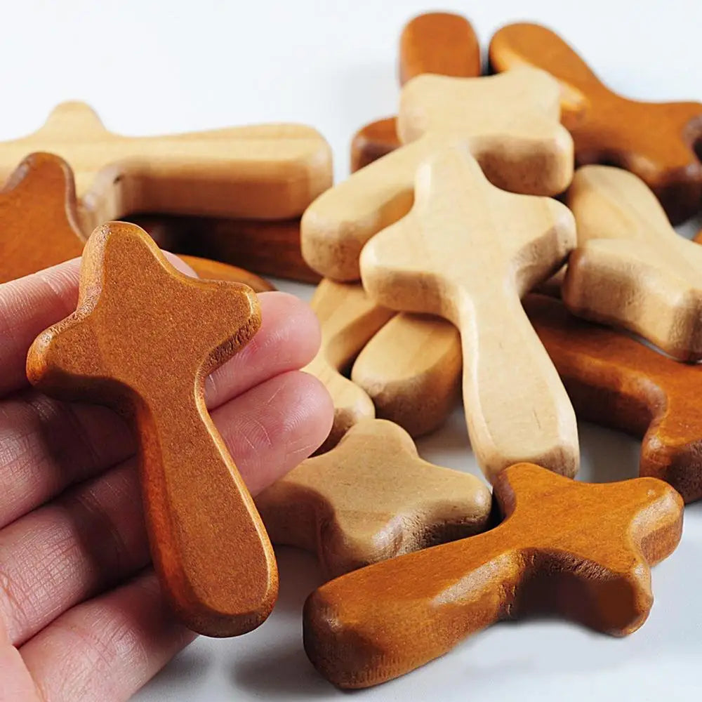 Handheld Wooden Comfort Cross – Solid Pine Prayer Cross for Christians, Pocket-Sized Jesus Gift for Baptism, Communion, or Church Events
