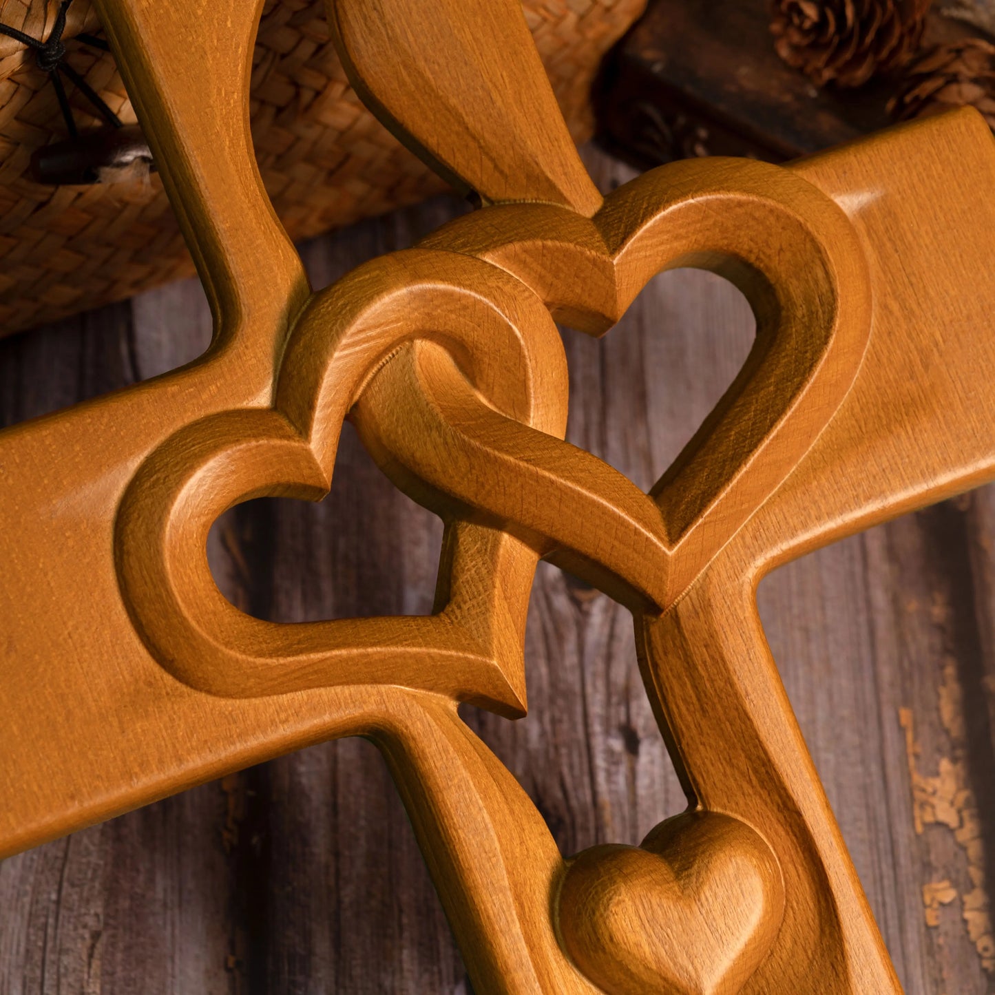 Intertwined Heart Wooden Cross - Hand-Carved Wall Art for Wedding, Anniversary, Valentine's Day, Christian Love Symbol