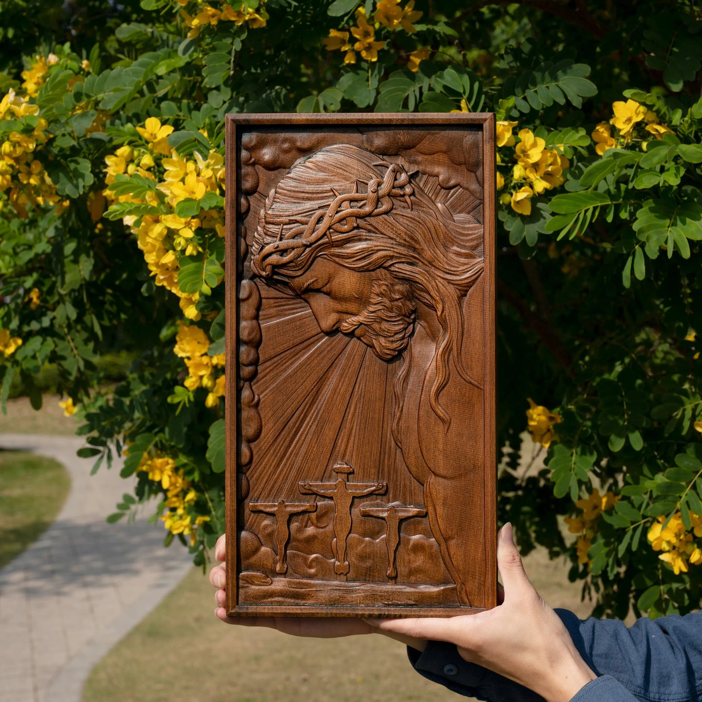 Hand-Carved Crucifix Wood Plaque – Beech Wood Religious Wall Art, Painted Gold,for Home Decor, Christian Wall Hanging, Solid Wood Plaque, Christian Gift